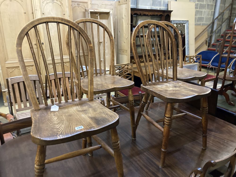 Five Victorian elm and beech Windsor comb back chairs